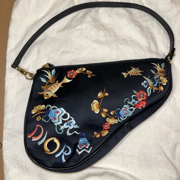 Dior Koi Mini Saddle Embroidered Satin - Picture 2 of 16